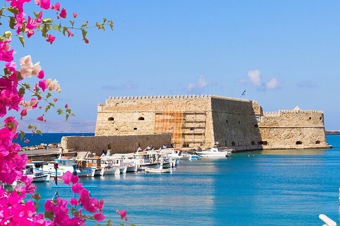 Day trip to Knossos Palace and Heraklion city by coach in Crete